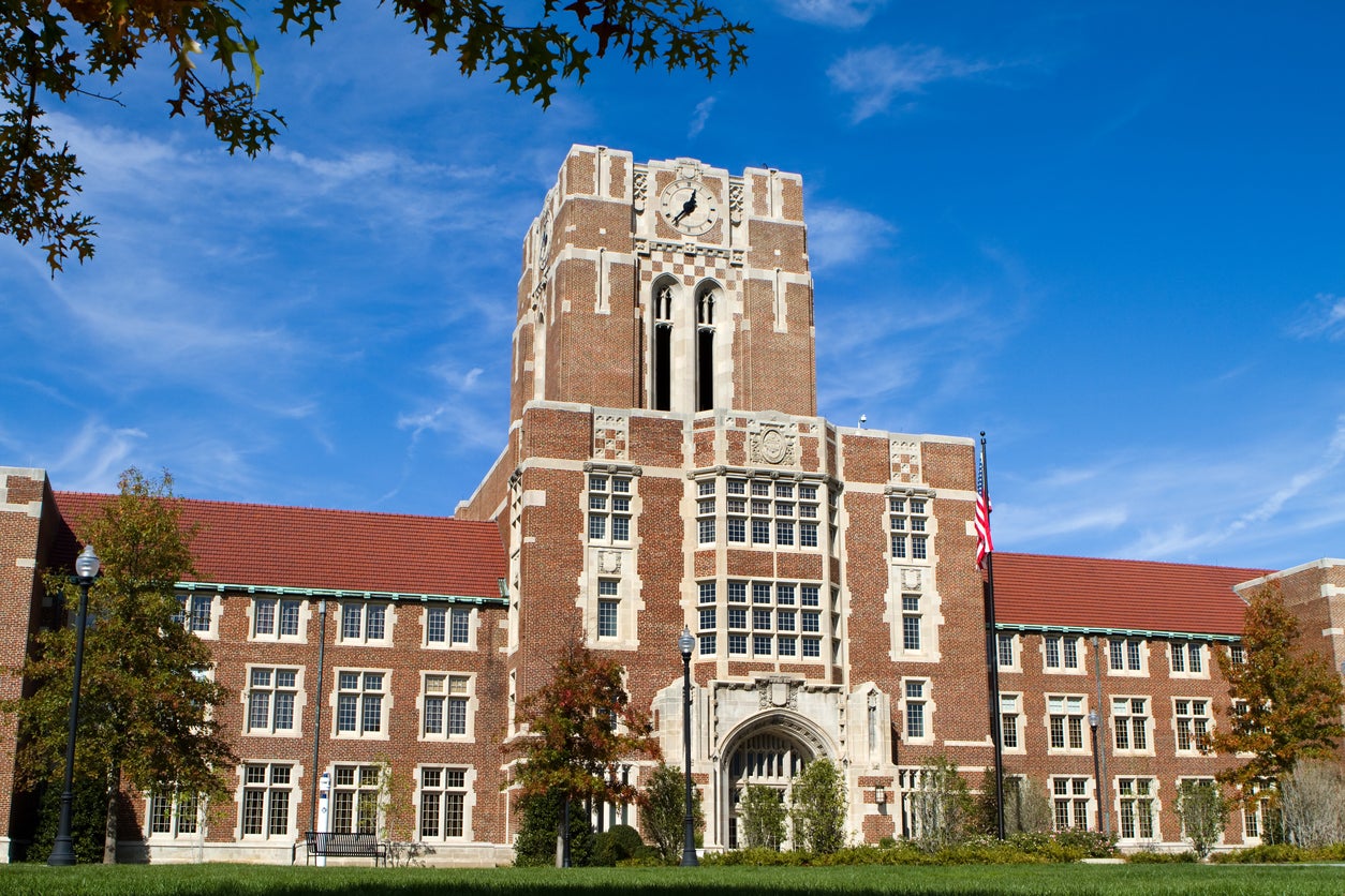 Former UT Athletes Obtain Degrees with Help of SouthEast Bank RAC Program