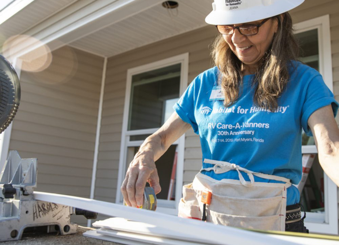 Thankful Thursday: Loudon County Habitat for Humanity