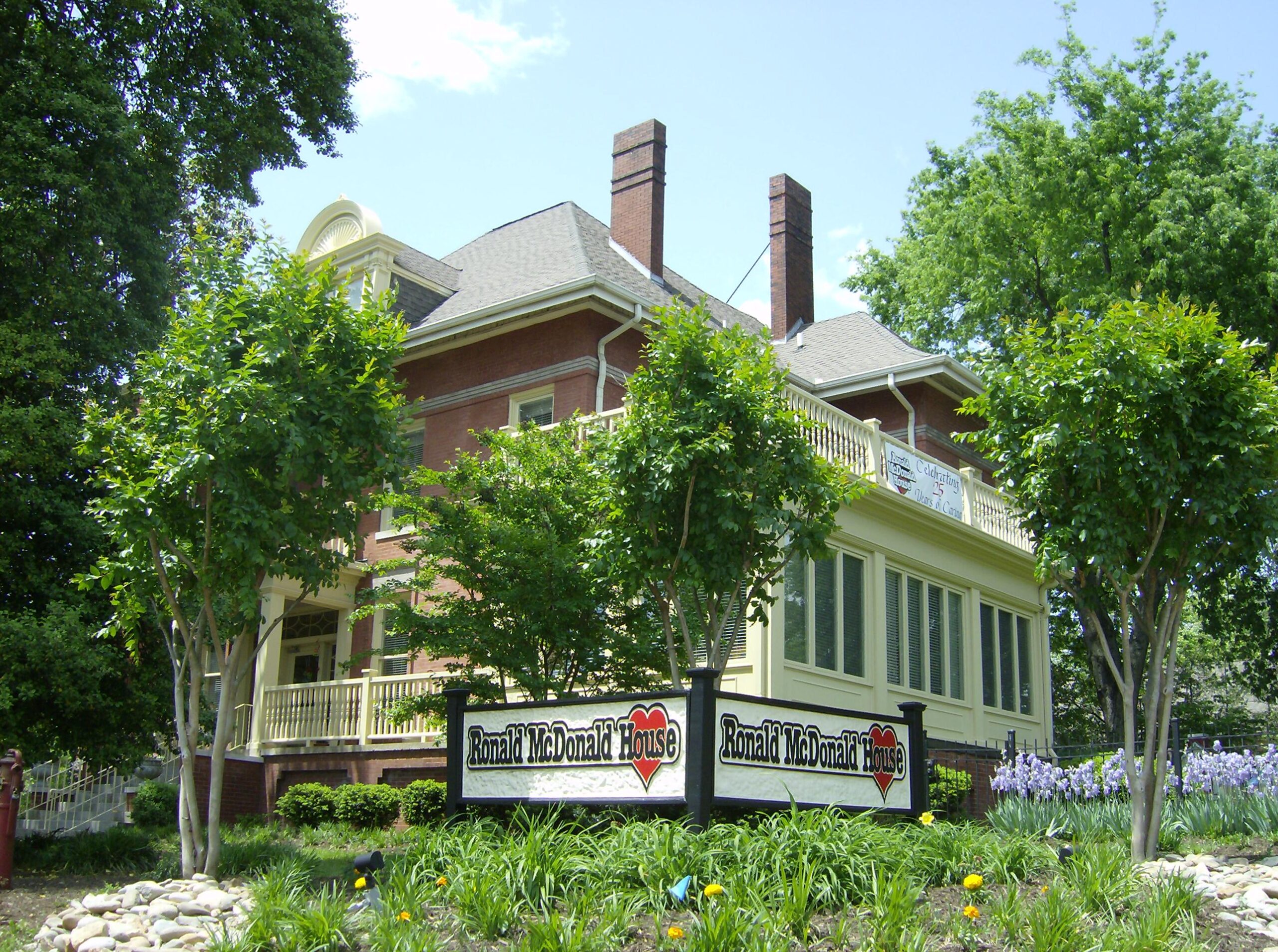 Thankful Thursday: Ronald McDonald House Knoxville