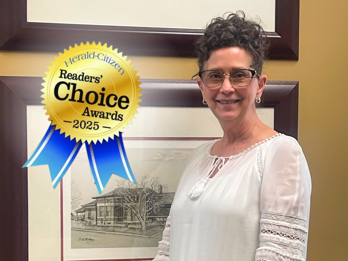Cookeville’s Sandy Haile Recognized as Best Bank Teller in Local Awards